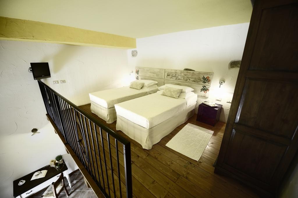 Bed and Breakfast Il Giardino Degli Aranci Mores Экстерьер фото